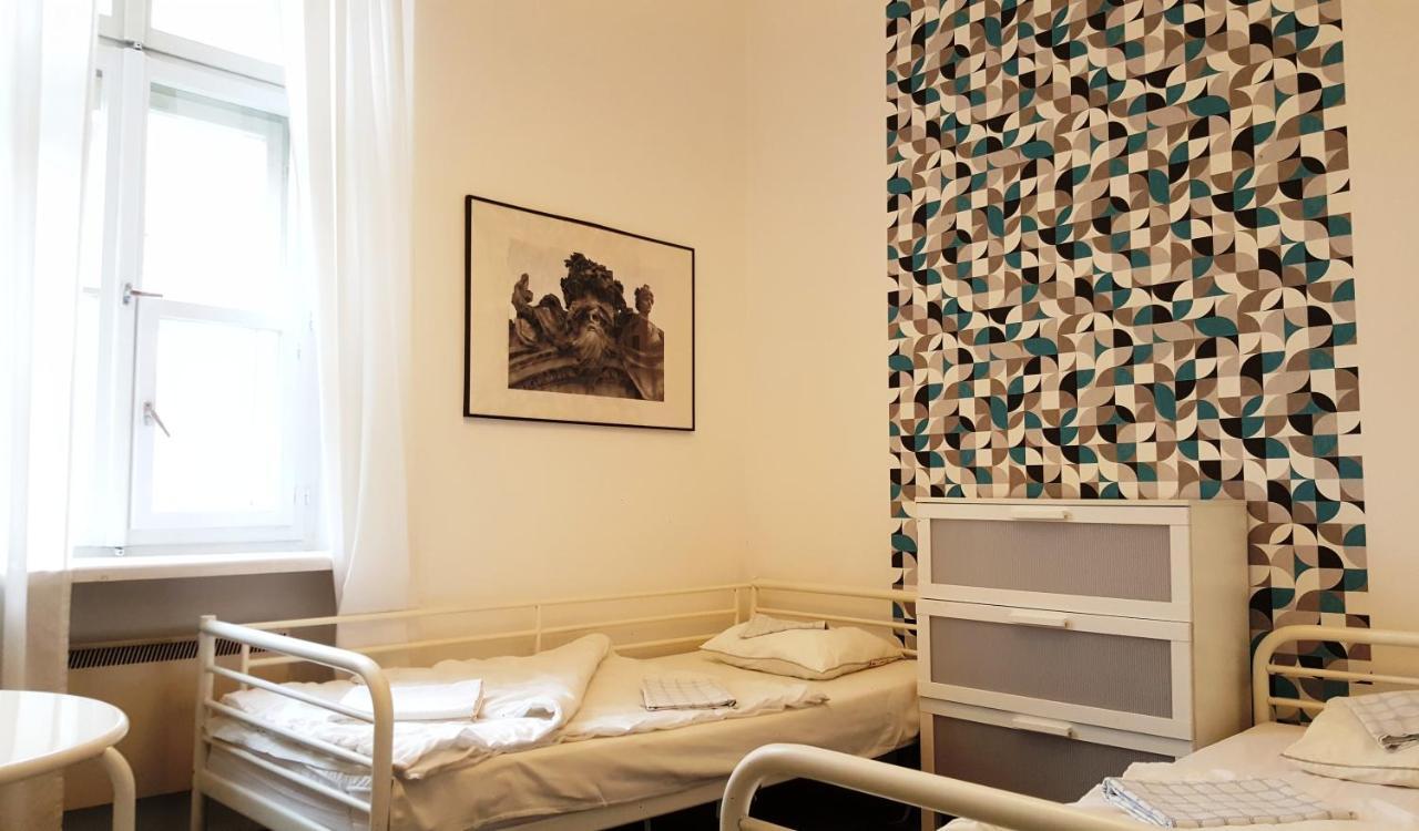 Hostel Witt Варшава Екстериор снимка