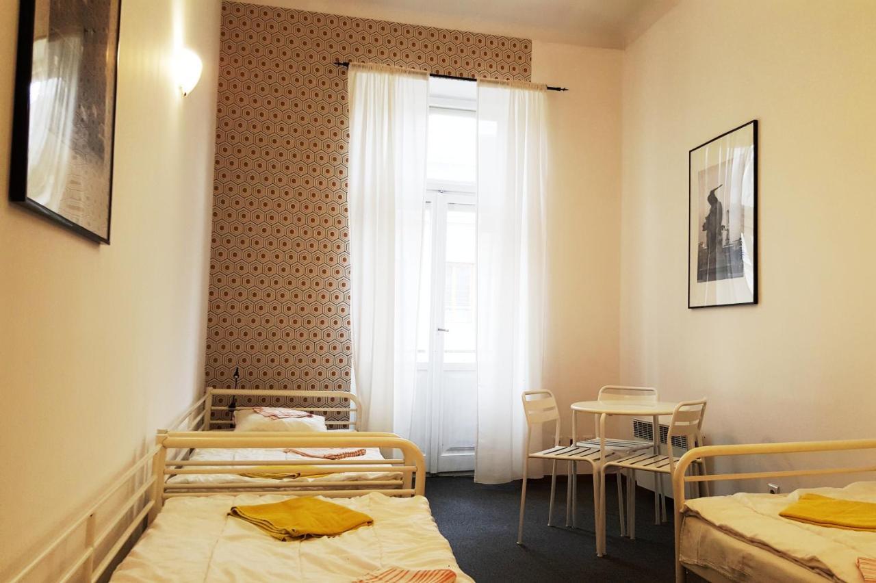 Hostel Witt Варшава Екстериор снимка