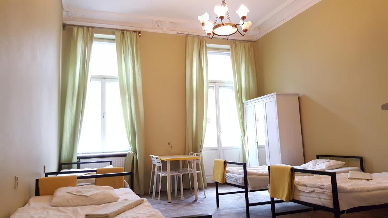 Hostel Witt Варшава Екстериор снимка