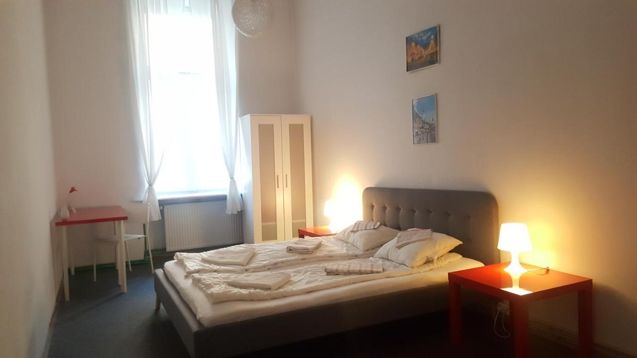 Hostel Witt Варшава Екстериор снимка